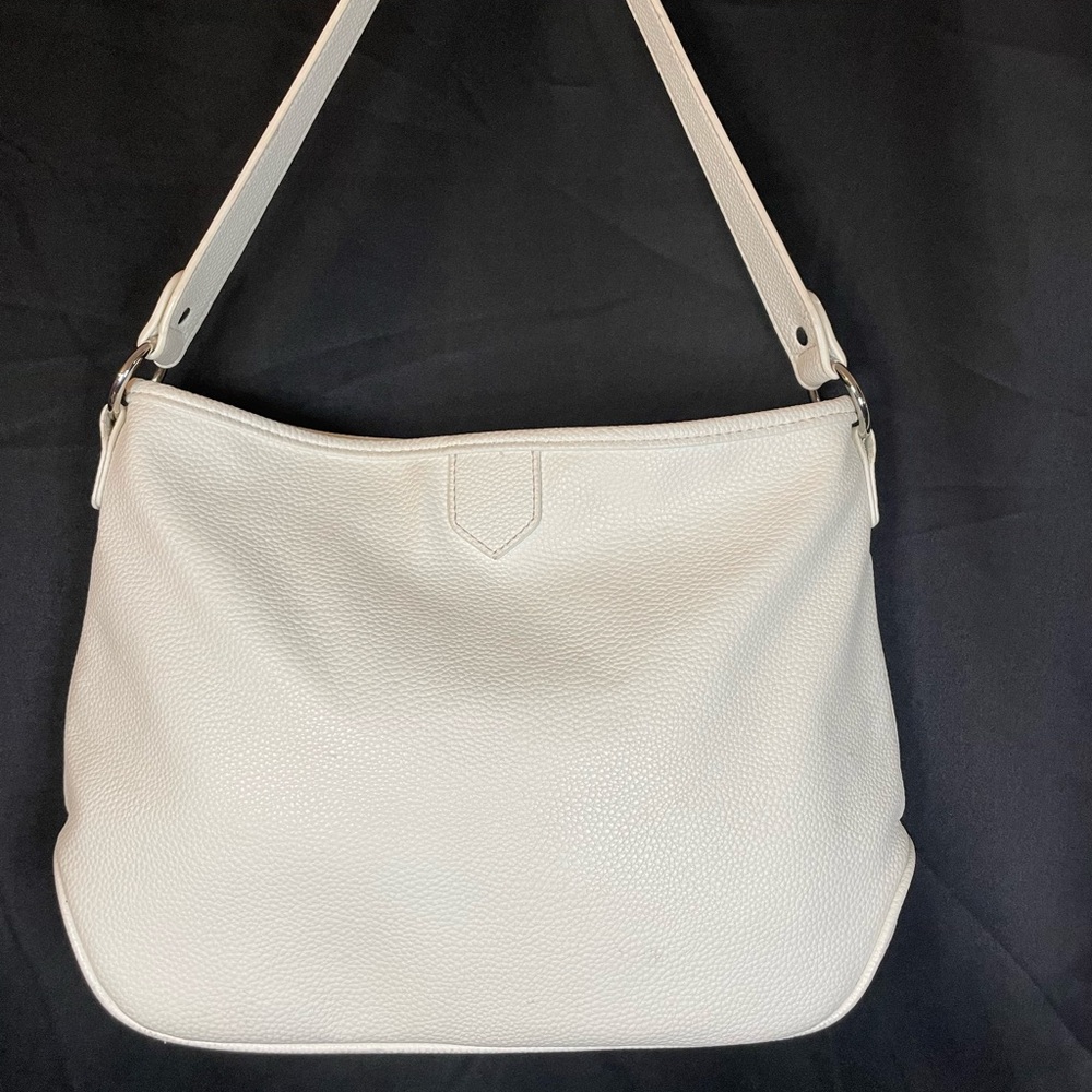 Montana West white pebbled vegan leather shoulder bag